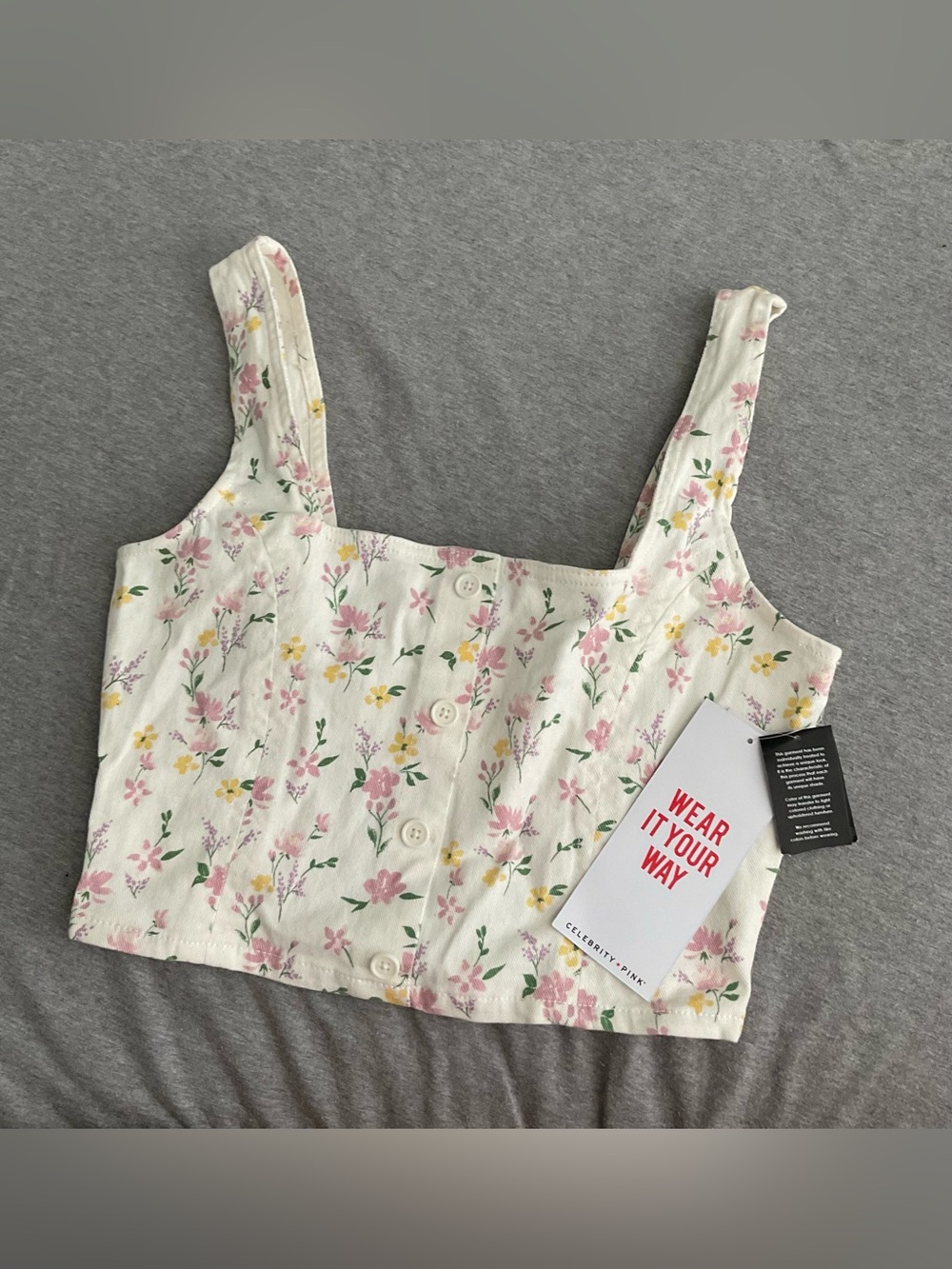 Brand New Celebrity Pink White Floral Button-Front Crop Top size  XL